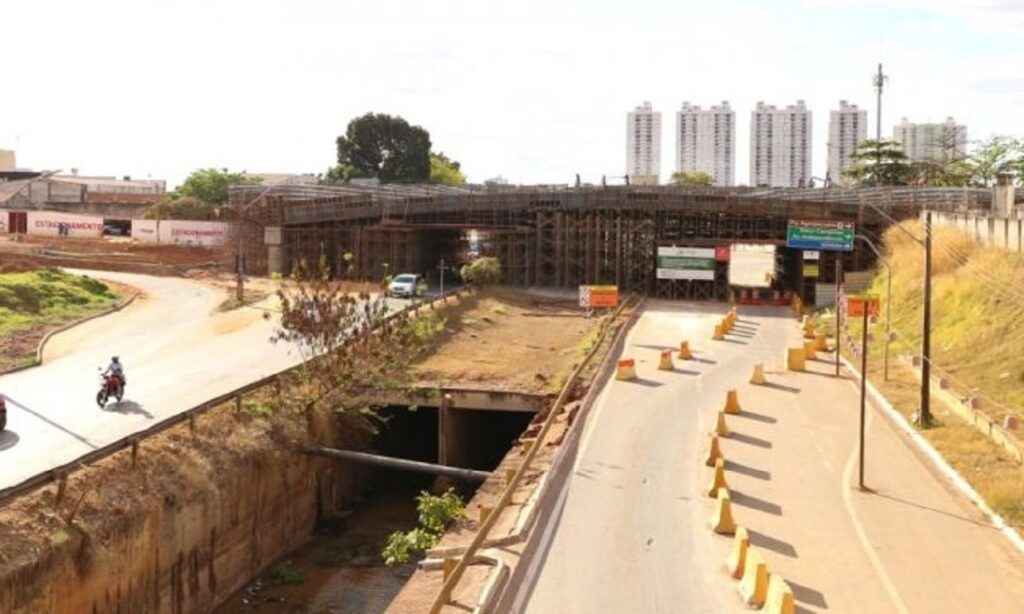 Trânsito na Marginal Botafogo será interditado nesta segunda-feira para obras de concretagem