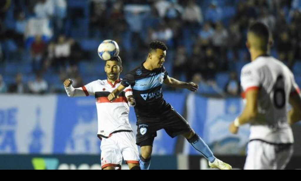 Atlético empata com o Londrina em jogo brigado