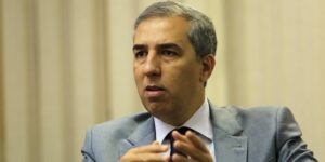 Governo de Goiás estipula bônus de R$ 30 mil a professores