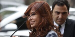 Termina primeira audiência do julgamento de Cristina Kirchner