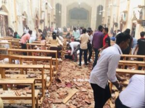 Série de explosões deixa 200 mortos no Sri Lanka