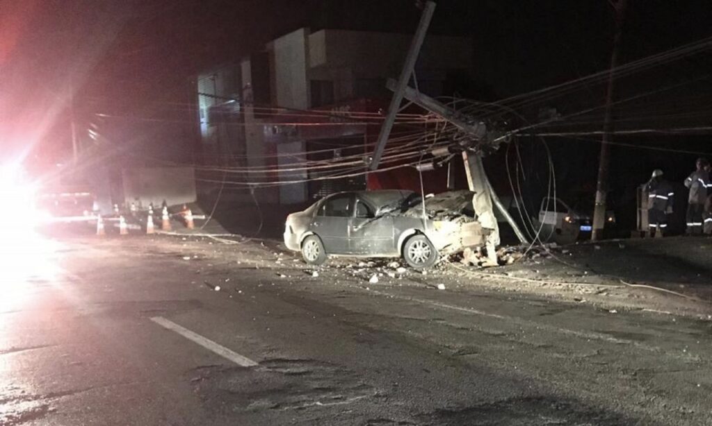 Homem morre após colidir em poste no Setor Santa Genoveva