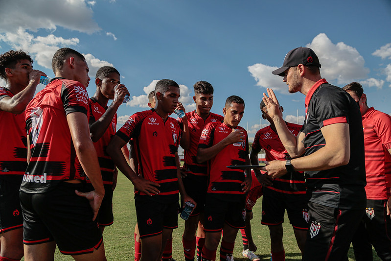 Técnico se diz “satisfeito” com campanha do Atlético-GO no Brasileiro Sub-17