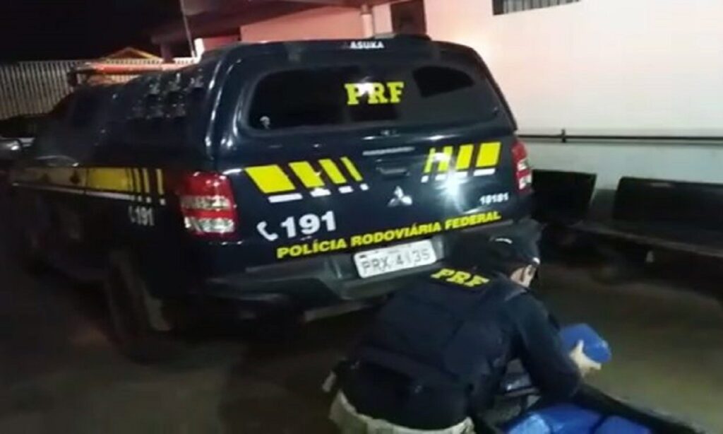 Quatro pessoas são presas suspeitas de transportar drogas na região Sudoeste de Goiás