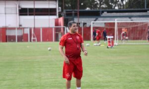 Marcelo Cabo confia em elenco para quebrar tabu diante da Ponte Preta