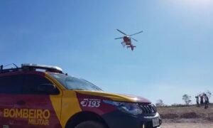 Homem cai de asa delta e é resgatado de helicóptero em Formosa