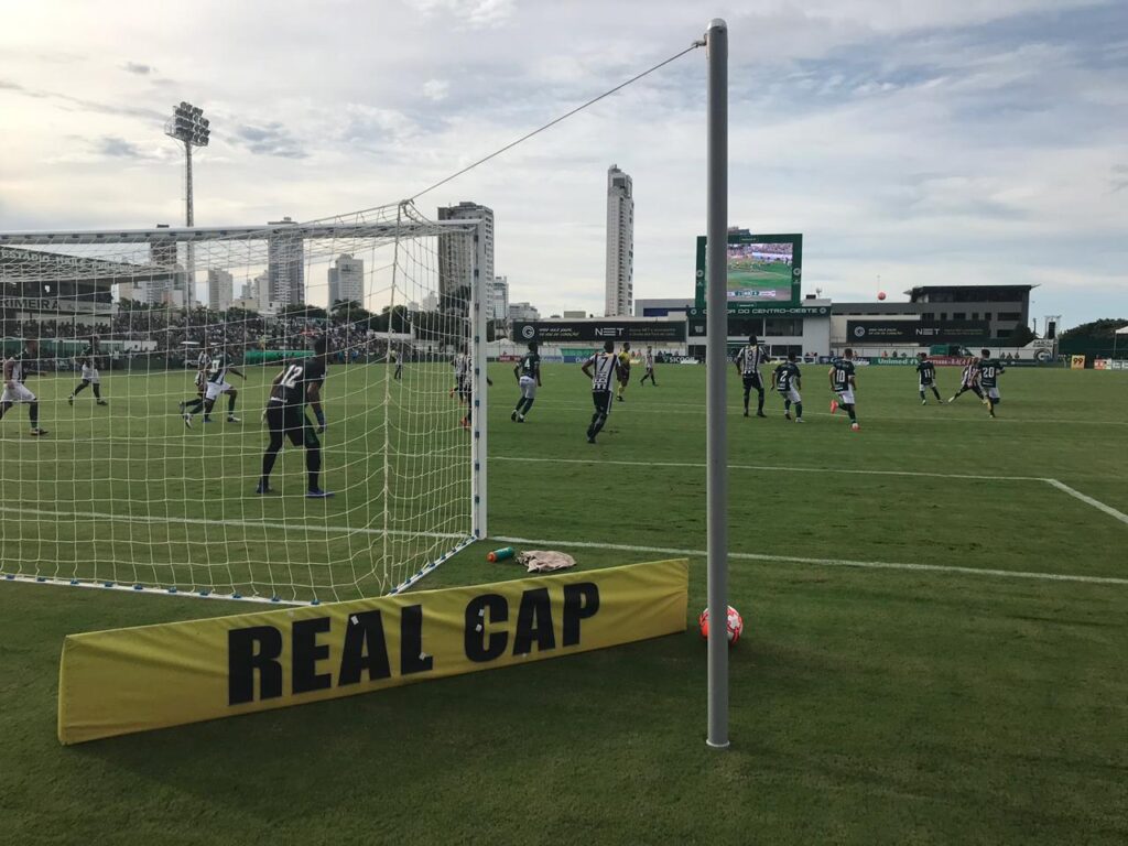 Goiás vence Goiânia e confirma vaga na final do Campeonato Goiano