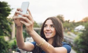 8 dicas para tirar a selfie perfeita