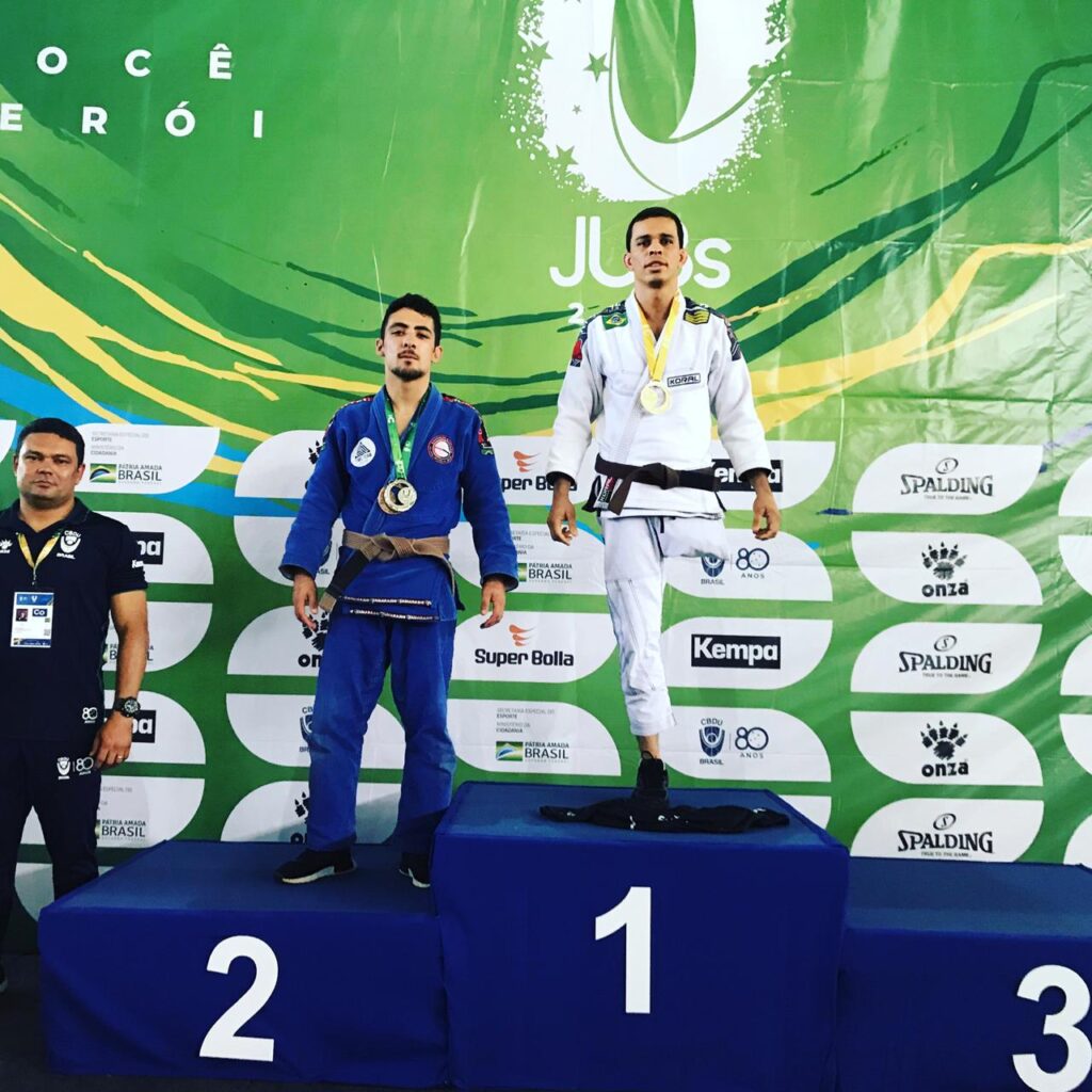 Goiano leva ouro no jiu-jitsu em Brasília