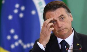 Celular de Bolsonaro foi alvo da ação de hackers