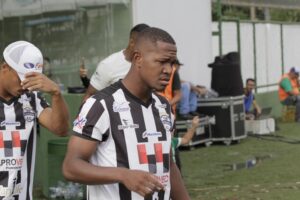 Atlético Goianiense contrata volante que estava no Goiânia