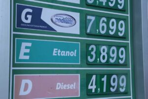 Governadores de 20 estados afirmam que aumento da gasolina é problema nacional