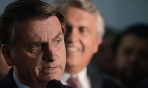 Bolsonaro diz que pode sofrer impeachment se não fizer contingenciamento