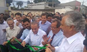 Entrega de obra da trincheira é marcada por tom político