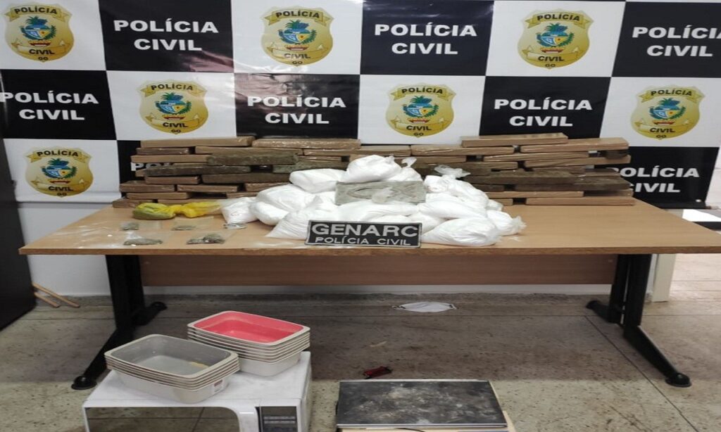 Suspeito de tráfico de drogas é apreendido com 60 Kg de maconha