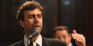 Polícia do Rio investiga ameaça de morte contra deputado Freixo