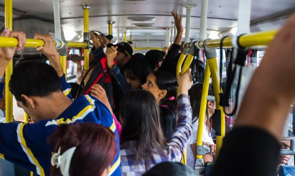 CMTC anuncia reunião para tratar da crise no transporte coletivo da região