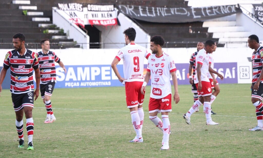 Em estreia de Márcio Fernandes