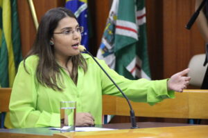 Sabrina Garcez é cotada para liderança do prefeito na Câmara