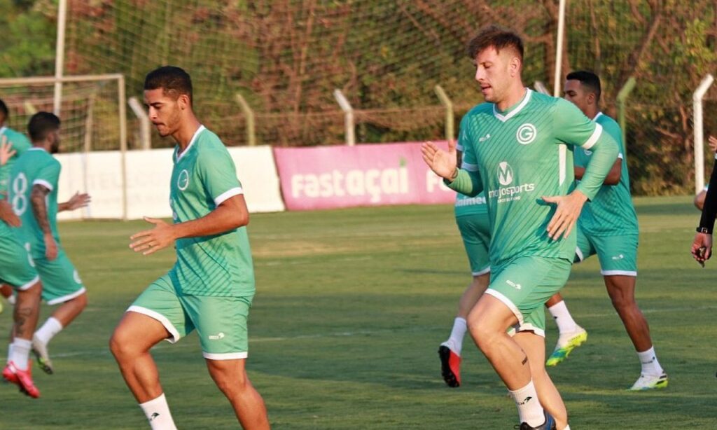 RB Bragantino e Goiás se enfrentam neste sábado em confronto dos últimos colocados