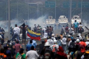 Guaidó convoca venezuelanos para novos protestos