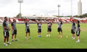 Jogadores fazem testes físicos individuais e iniciam os trabalhos nesta quinta-feira