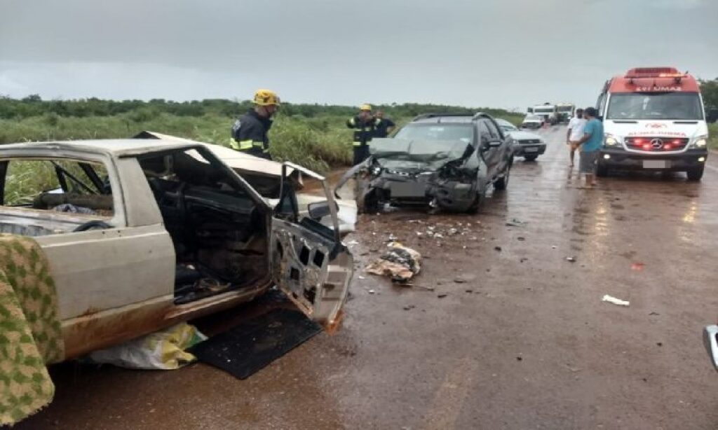 Acidente na GO-521 resulta na morte de um idoso e deixa quatro feridos