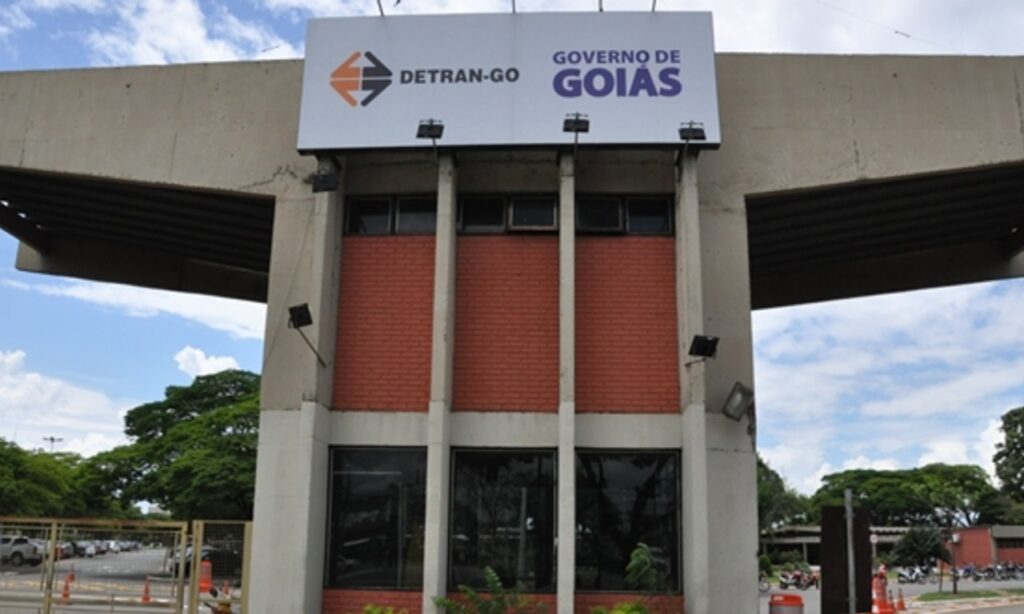 Detran suspende provas práticas até 31 de março