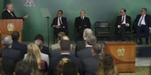 Temer não aconselha nova Constituinte