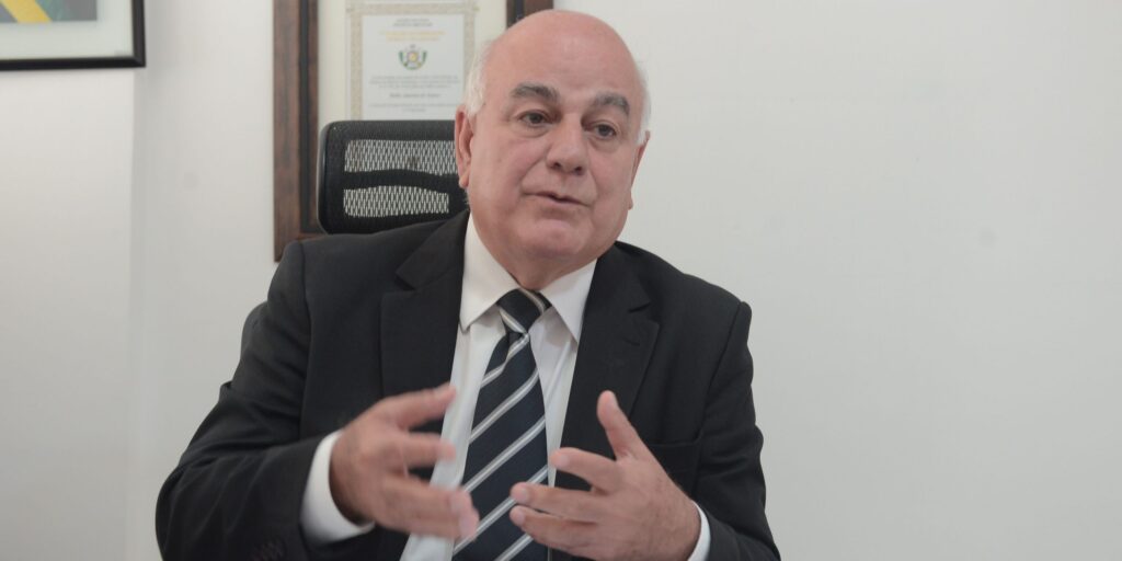 Projeto da Assembleia Legislativa de Goiás prevê redução na carga horária de médicos