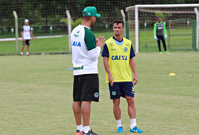 Michael deve perder a titularidade contra o Cruzeiro