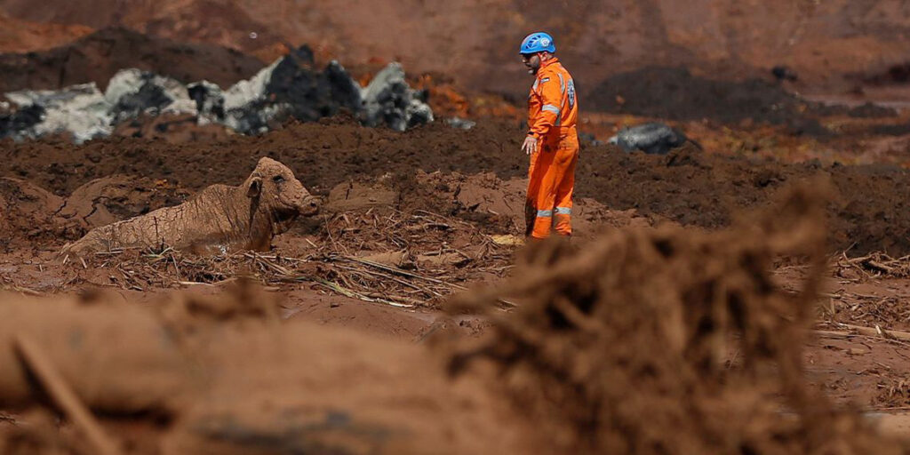 MPT pede R$ 5 mi de danos morais para famílias de mortos em Brumadinho