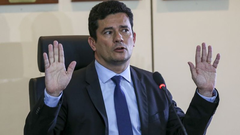 Thompson Flores assina exoneração de Sérgio Moro