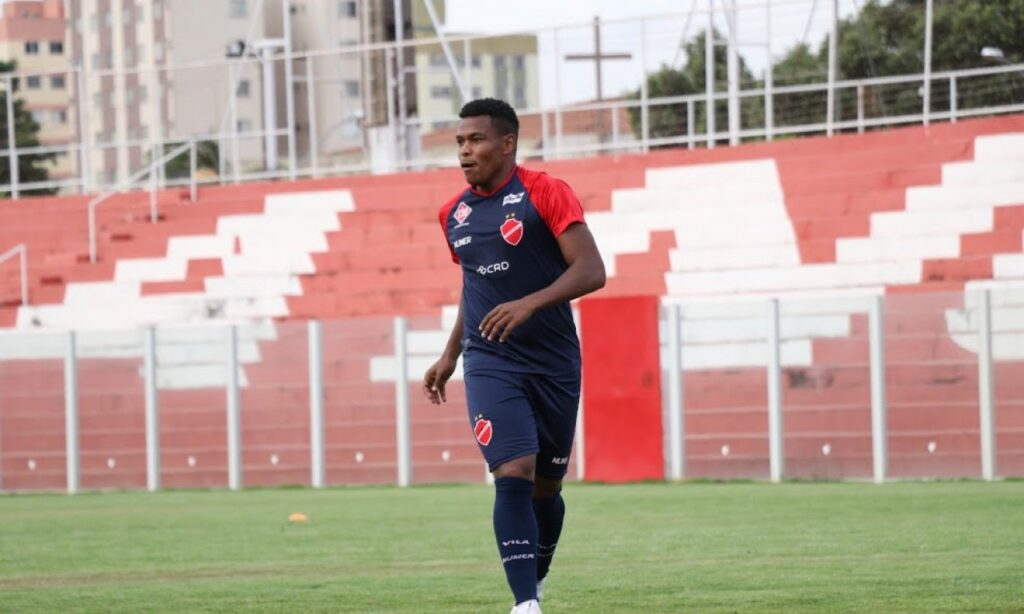 Vila Nova abre hoje o segundo turno do Brasileirão