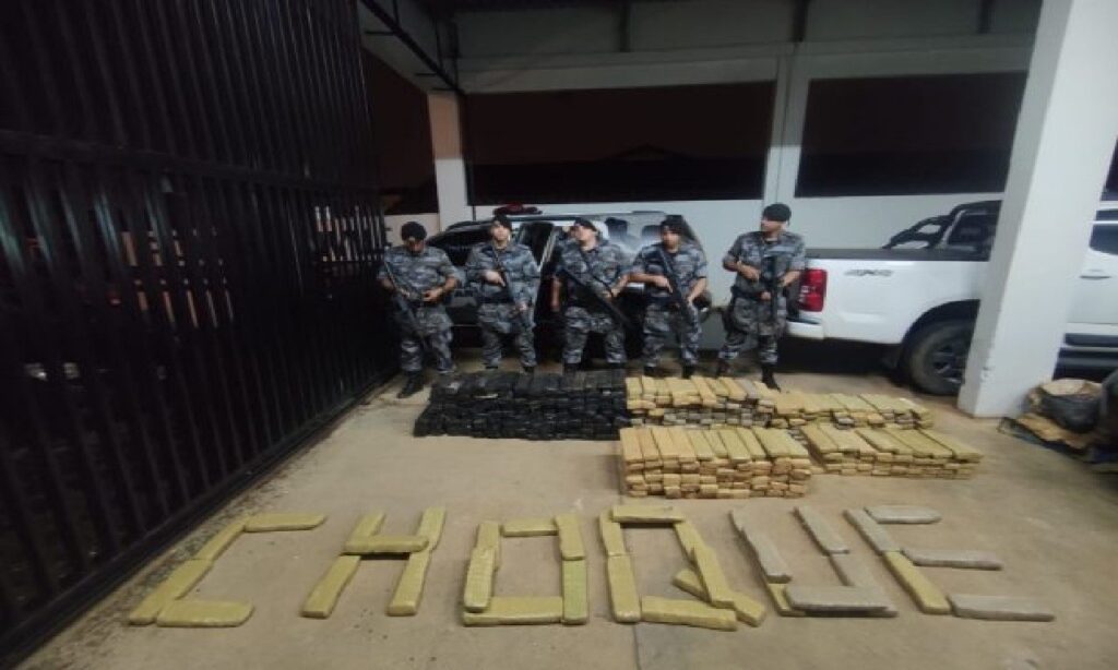 Batalhão do Choque apreende 400 kg de maconha em Roselândia