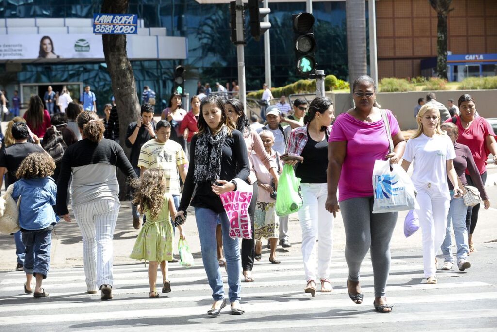 Governo autoriza contratação de 234 mil temporários para Censo 2020