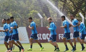 Goiás pode ter nova formação tática para enfrentar a Chapecoense