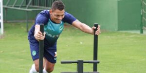 Goiás e Criciúma fazem partida da recuperação