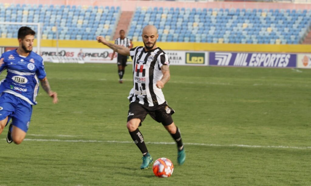 Miguel confirma retorno ao Goiânia e espera voltar a dar alegrias ao torcedor