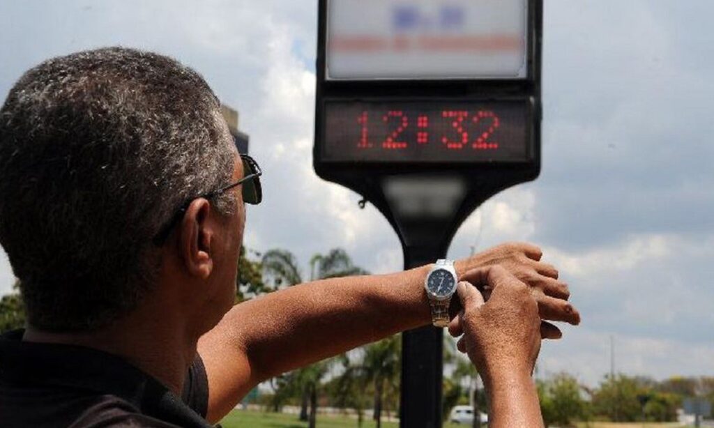 Ministério mantém recomendação para extinguir horário de verão