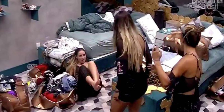 Goiana finalista do BBB é expulsa do programa após empurrão em amiga