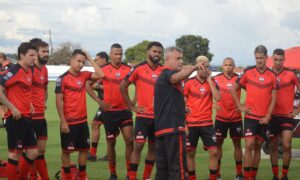 Atlético Goianiense inicia preparação e tem 21 atletas no elenco