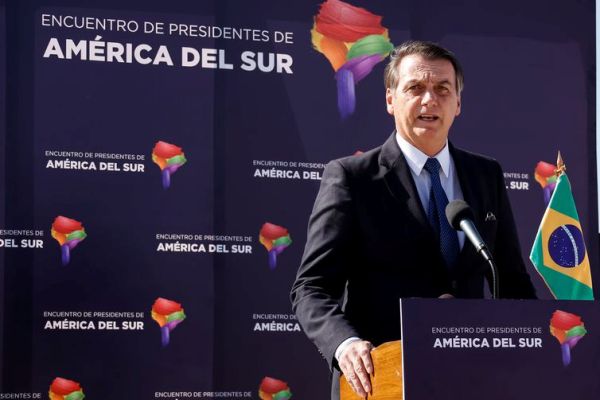 Bolsonaro se reúne com seis presidentes sul-americanos