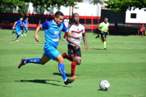 Atlético faz jogo-treino e Goiás mira o São Paulo