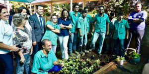 Alunos da Apae vão fazer paisagismo de jardins do Palácio das Esmeraldas