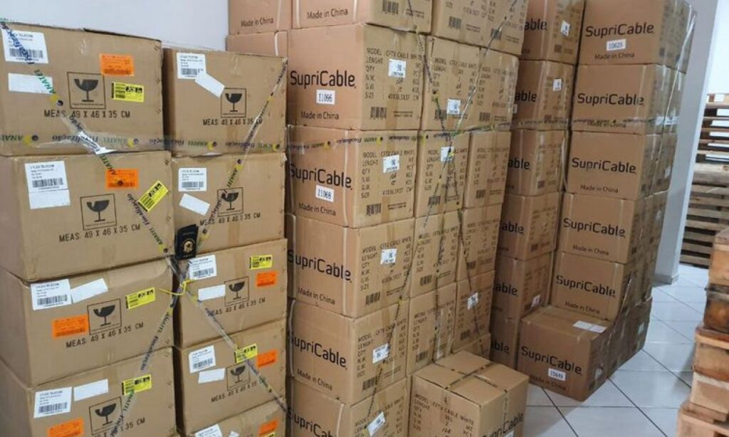 Anatel apreende 23 mil produtos piratas em Goiás e mais 10 estados