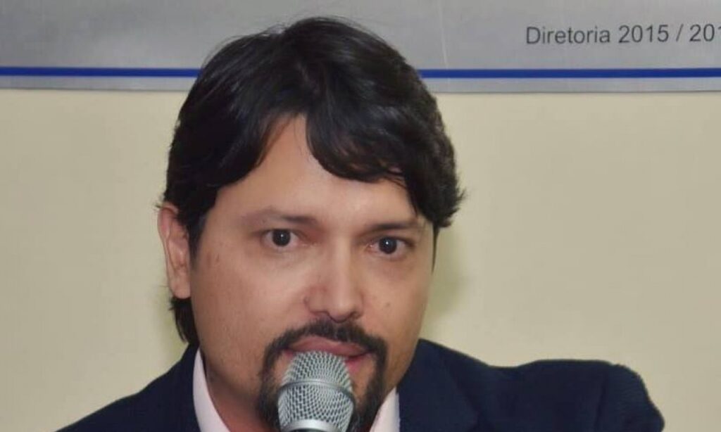 Posse de Adriano Baldy no governo deve ocorrer nesta semana