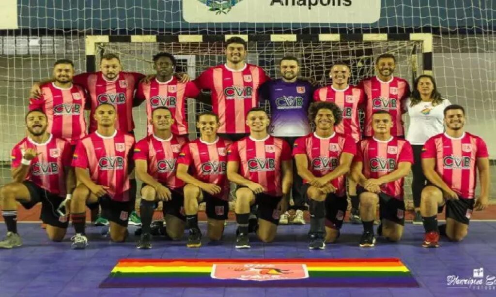 Time LGBT goiano de Handebol recebe convite para campeonato europeu