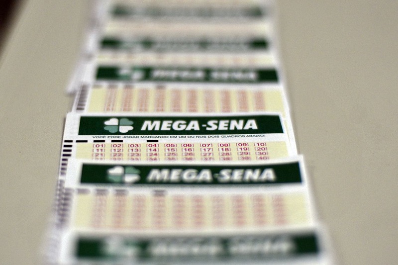 Mega-Sena pode pagar hoje R$ 140 milhões