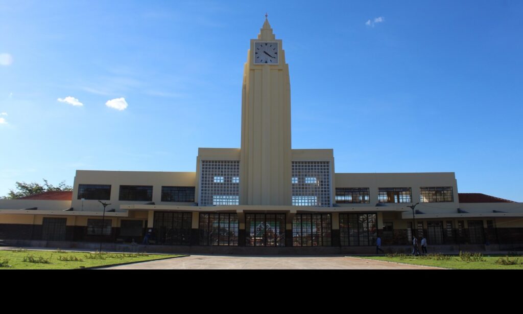 Estação Ferroviária inspira concurso de moda gratuito